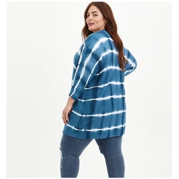 Torrid Tie Dye Open Front 3/4 Dolman Sleeve Blue Long Cardigan - Picture 2 of 12